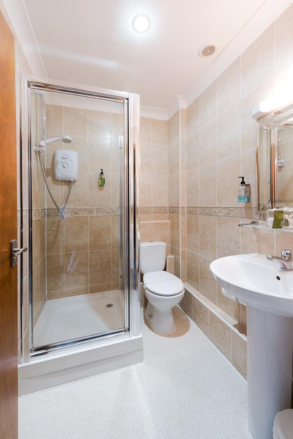 Downsview Hotell Ashford  Exteriör bild